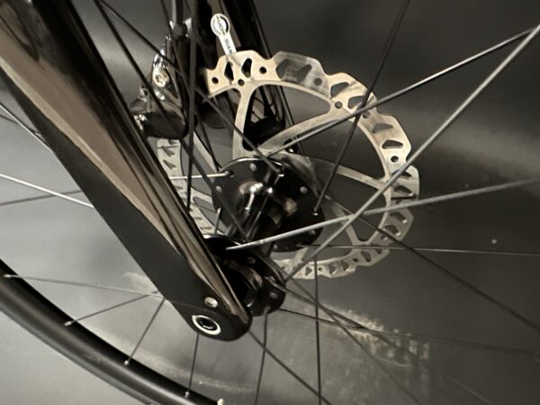 Giant Defy Advanced 0 Rival AXS Carbon Road Bike 2022 - M/L - Image 4