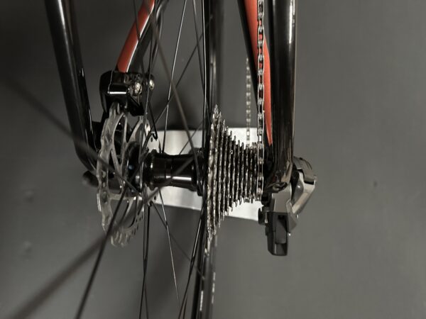 Giant Defy Advanced 0 Rival AXS Carbon Road Bike 2022 - M/L - Image 9