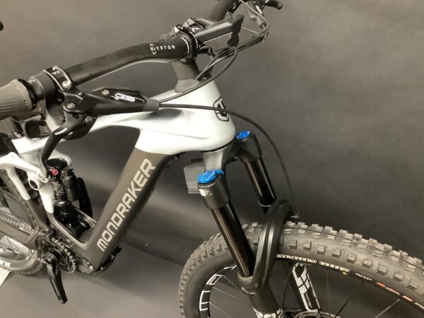 Mondraker Crafty Carbon R Full Suspension E-MTB 2022 - Medium - 991 Miles - Image 3