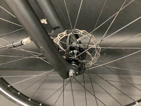 Ex-Demo Raleigh Motus Tour + Derailleur Low Step Electric Hybrid Bike 2021 - Large - Image 6