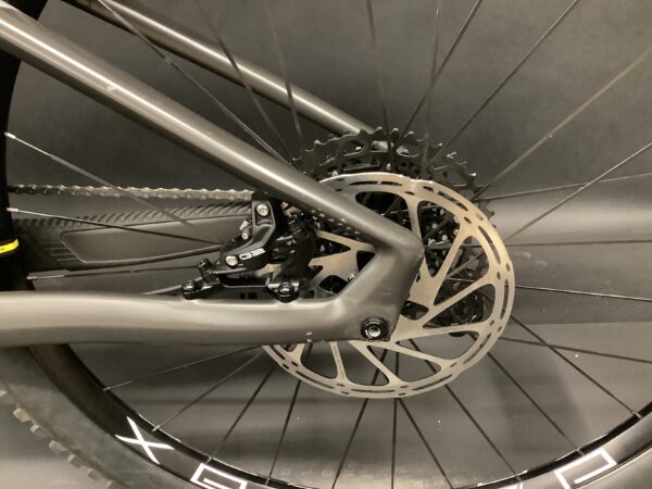 Mondraker Crafty Carbon R Full Suspension E-MTB 2022 - Medium - 991 Miles - Image 13