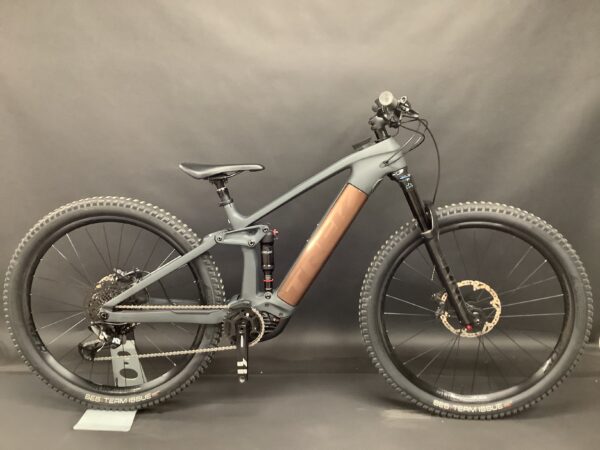 Trek Rail 9.7 NX Full Suspension E-MTB 2021 - Medium - 195 miles - Image 2