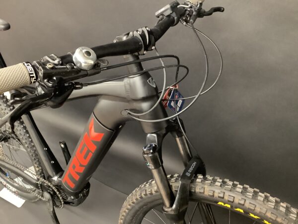 Trek Powerfly 5 HT E-MTB 2022 - Large - 141 Miles! - Image 5