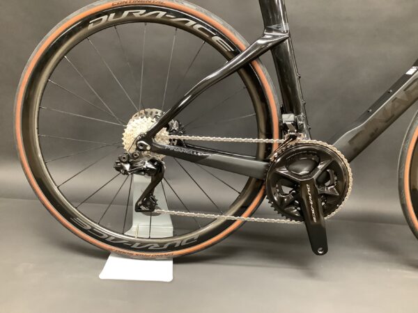 Pinarello Dogma F-Series Carbon Dura-Ace Disc Road Bike 2023 - 54cm - Image 7