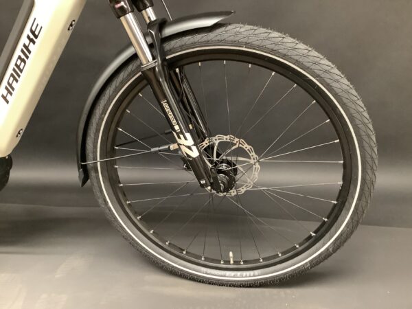 NEW Haibike Trekking 3 High Electric Hybrid Bike 2023 - Medium - 0 Miles! - Image 4