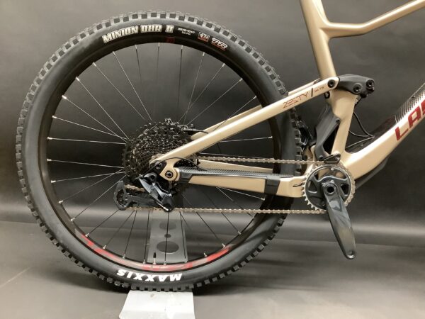NEW Lapierre Zesty AM CF 7.9 Carbon Full-Suspension MTB 2022 - X-Large - Image 7