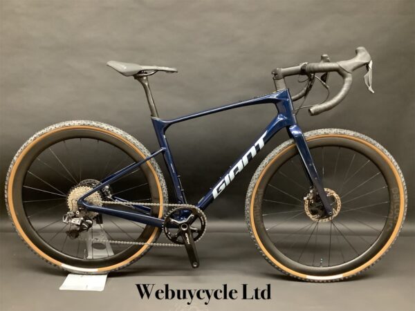Giant Revolt Advanced Pro 0 GRX Di2 Disc Carbon Gravel Bike 2022 - Medium