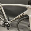 Trek Emonda SL5 105 Carbon Disc Road Bike 2022 - 56cm - Image 13