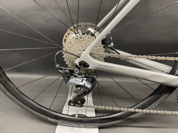 NEW Basso Astra Ultegra Carbon Disc Road Bike 2022 - 56cm - Full Warranty - Image 7