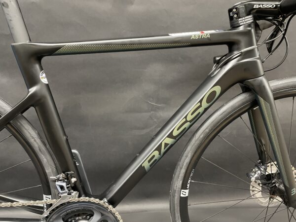 NEW Basso Astra  Ultegra Carbon Disc Road Bike 2022 - 53cm - Full Warranty - Image 6