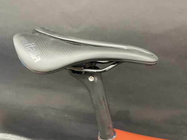 NEW Basso Astra Ultegra Carbon Disc Road Bike 2022 - 56cm - Full Warranty - Image 11