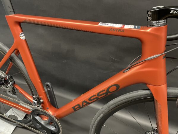 NEW Basso Astra Ultegra Carbon Disc Road Bike 2022 - 56cm - Full Warranty - Image 12