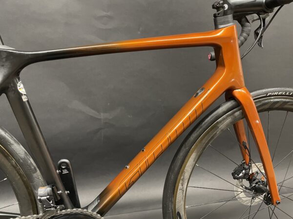 Giant TCR Advanced Pro 0 Di2 Zipp 302 Carbon Disc Road Bike 2022 - M/L - Image 6