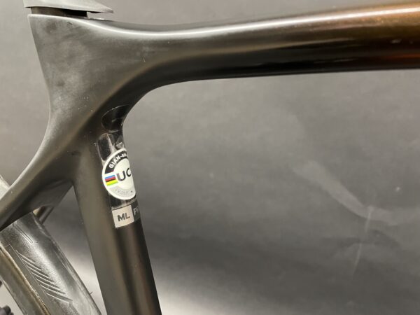 Giant TCR Advanced Pro 0 Di2 Zipp 302 Carbon Disc Road Bike 2022 - M/L - Image 12