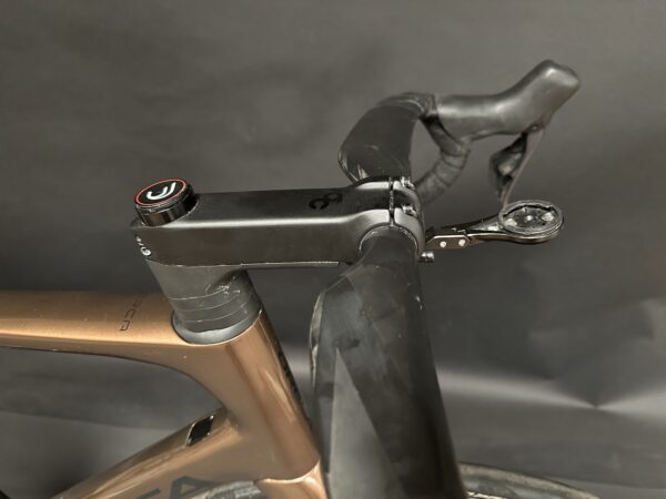 Orbea Orca M20iLTD Carbon Disc Road Bike 2022 - 57cm - Image 3
