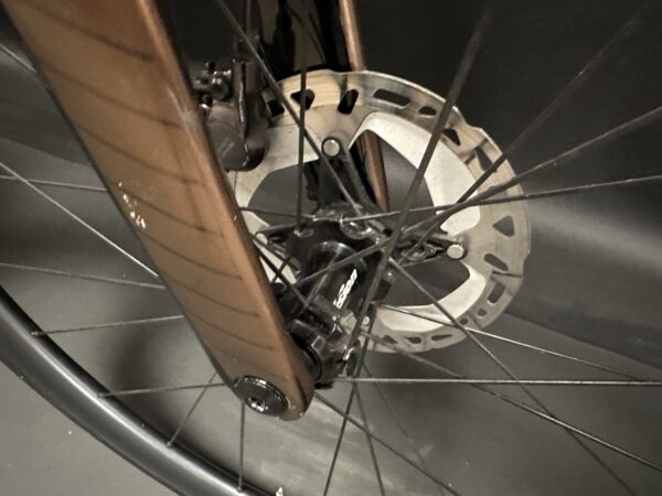 Orbea Orca M20iLTD Carbon Disc Road Bike 2022 - 57cm - Image 4