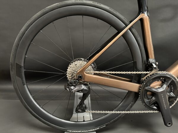 Orbea Orca M20iLTD Carbon Disc Road Bike 2022 - 57cm - Image 8