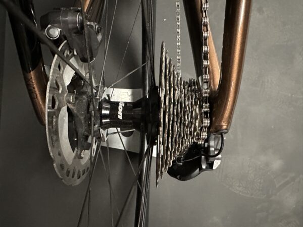 Orbea Orca M20iLTD Carbon Disc Road Bike 2022 - 57cm - Image 9