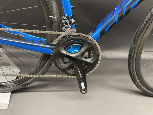 Giant Defy Advanced Pro 3 Carbon Disc Road Bike 2020 - Medium - Image 7