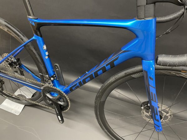 Giant Defy Advanced Pro 3 Carbon Disc Road Bike 2020 - Medium - Image 13