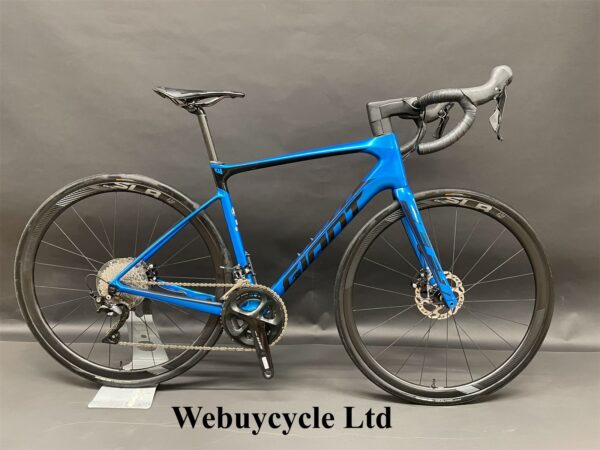 Giant Defy Advanced Pro 3 Carbon Disc Road Bike 2020 - Medium