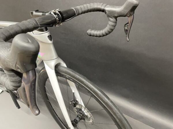 Trek Emonda SL 7 Di2 Carbon Disc Road Bike 2023 - 54cm - Image 3