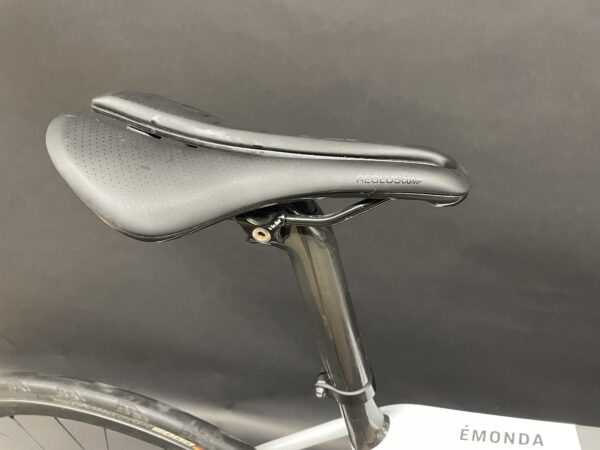Trek Emonda SL 7 Di2 Carbon Disc Road Bike 2023 - 54cm - Image 11