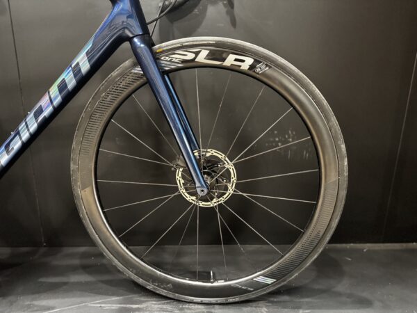 Giant TCR Advanced 1 SL Force AXS & PM Carbon Disc Road Bike 2020 - M/L - Image 3