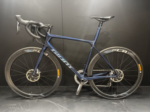 Giant TCR Advanced 1 SL Force AXS & PM Carbon Disc Road Bike 2020 - M/L - Image 13