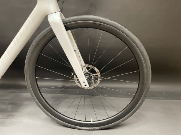 Specialized Roubaix SL8 Expert Carbon Disc Road Bike 2024 - 54cm - Image 4