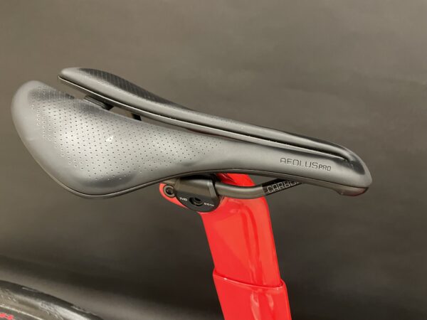 Trek Madone SLR 9 Red AXS & PM Gen 6 Carbon Disc Road Bike 2021 - 52cm - Image 9