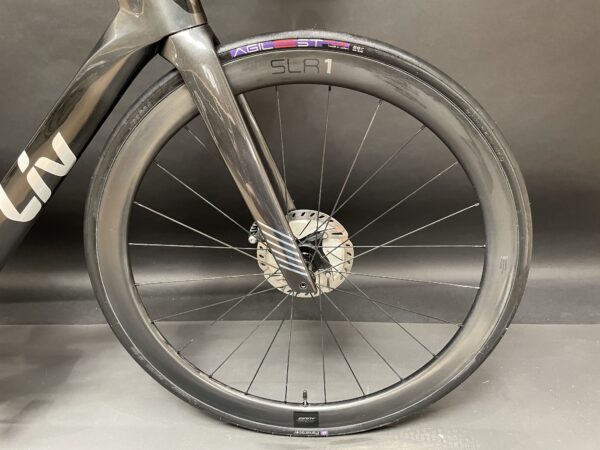 Giant EnviLiv Advanced Pro 1 Ultegra Disc Carbon Road Bike 2021 - Small - Image 4