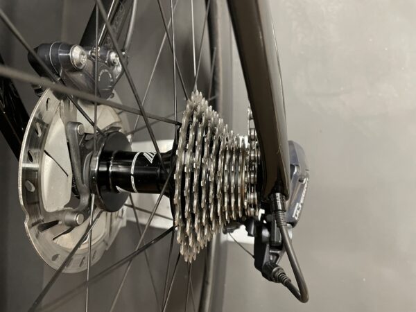 Giant EnviLiv Advanced Pro 1 Ultegra Disc Carbon Road Bike 2021 - Small - Image 10