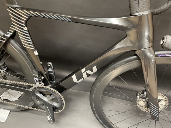 Giant EnviLiv Advanced Pro 1 Ultegra Disc Carbon Road Bike 2021 - Small - Image 14