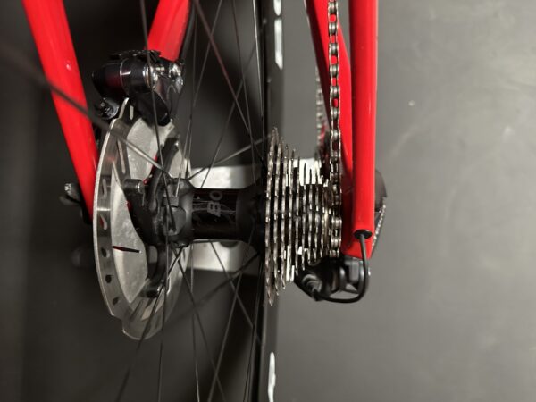 Trek Madone SLR 7 Di2 Carbon Disc Road Bike 2020 - 54cm - Image 9