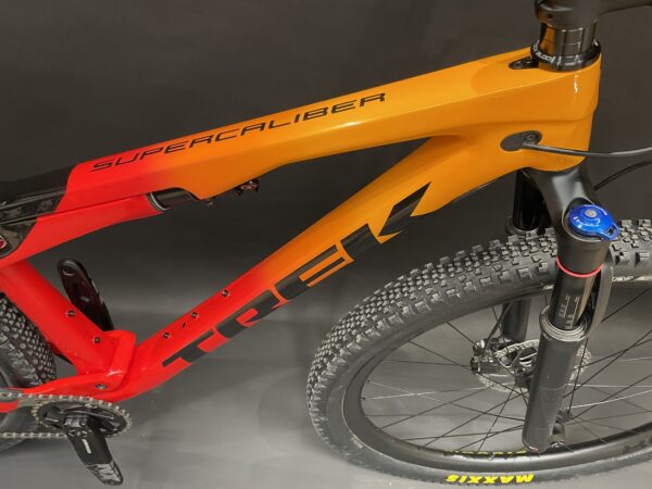 Trek Supercaliber 9.7 Gen 1 GX AXS Carbon Full-Sus MTB 2021 - M/L (Upgraded) - Image 2