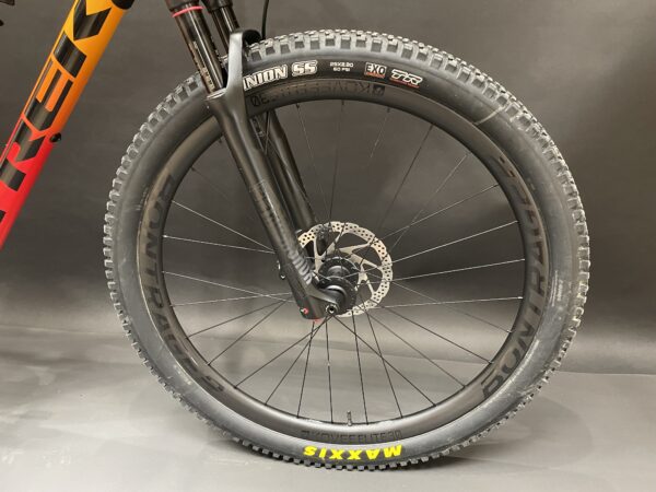 Trek Supercaliber 9.7 Gen 1 GX AXS Carbon Full-Sus MTB 2021 - M/L (Upgraded) - Image 4