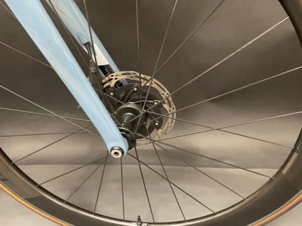 Focus Izalco Max 9.7 Force AXS Disc Carbon Road Bike 2021 - Large 56cm - Image 5