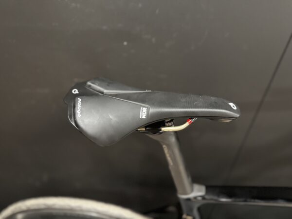 NEW Colnago V4RS Carbon Disc Road Bike 2025 - 530mm (57cm Equivalent) Full Warranty - Image 12