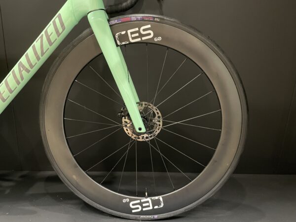 Specialized Allez Sprint 105 Di2 Disc Road Bike 2022 - 56cm - Image 4