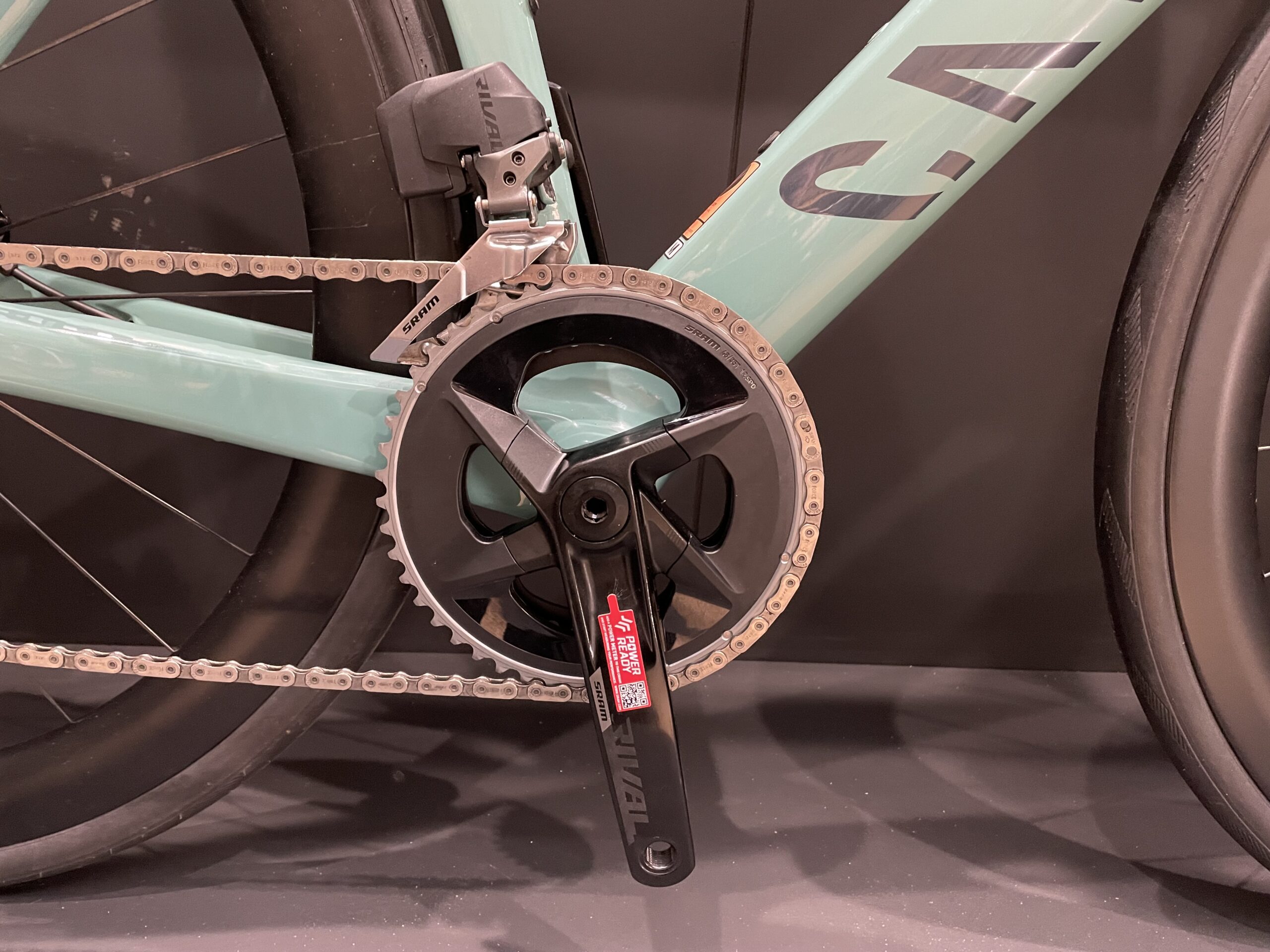 Road Bikes: 2023 Canyon Aeroad CFR eTap Road Bike