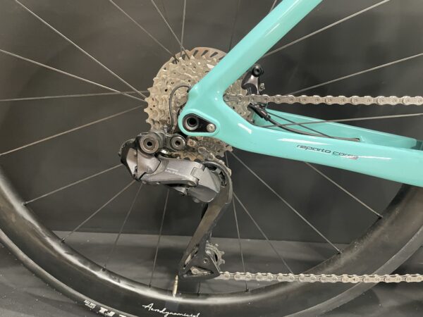 Bianchi Oltre CV XR4 Di2 Carbon Disc Road Bike 2021 - 50cm - Image 8
