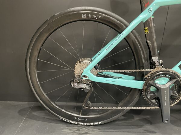 Bianchi Oltre CV XR4 Di2 Carbon Disc Road Bike 2021 - 50cm - Image 9