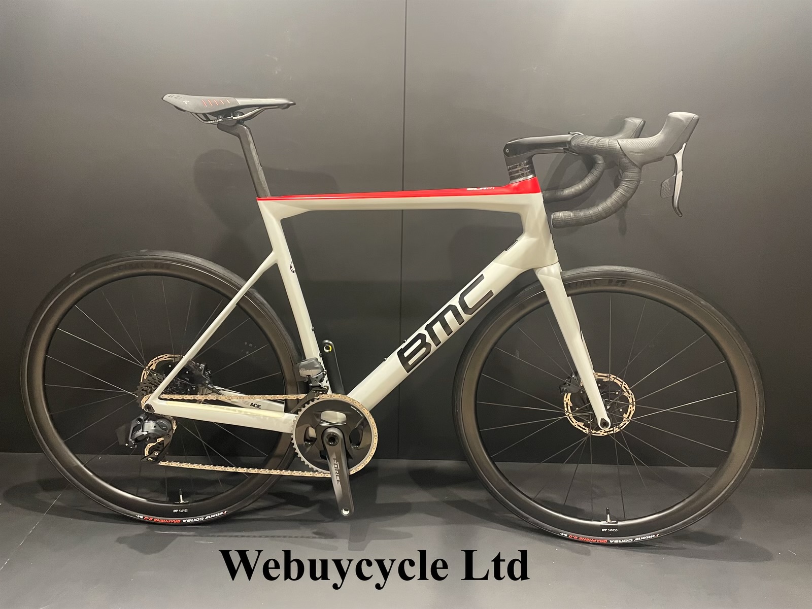 ブランド通販サイトをすべて AXS Force Three SLR01 Teammachine BMC Carbon Bike Road Disc 自転車本体