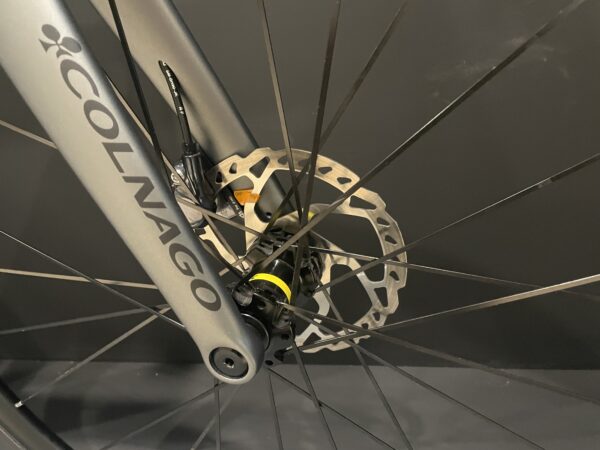 Colnago E64 Ultegra Di2 Carbon Disc Electric Road Bike 2020 - 49s - 11 Miles! - Image 5