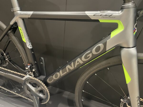 Colnago E64 Ultegra Di2 Carbon Disc Electric Road Bike 2020 - 49s - 11 Miles! - Image 12