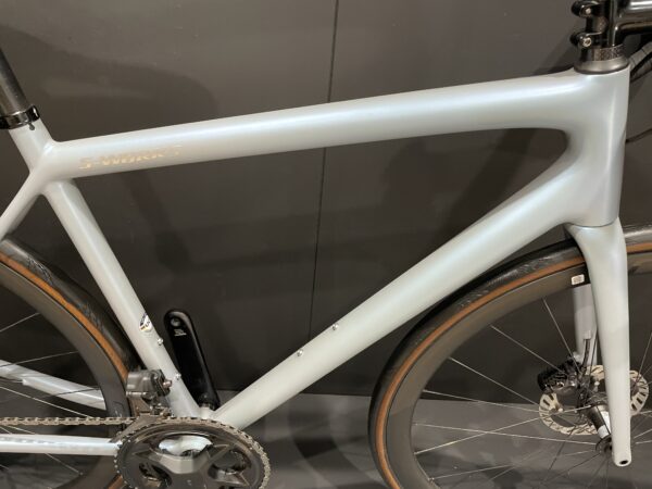 Specialized S-Works Aethos Di2 Carbon Disc Road Bike 2021 - 56cm - 6.7Kg - Image 2