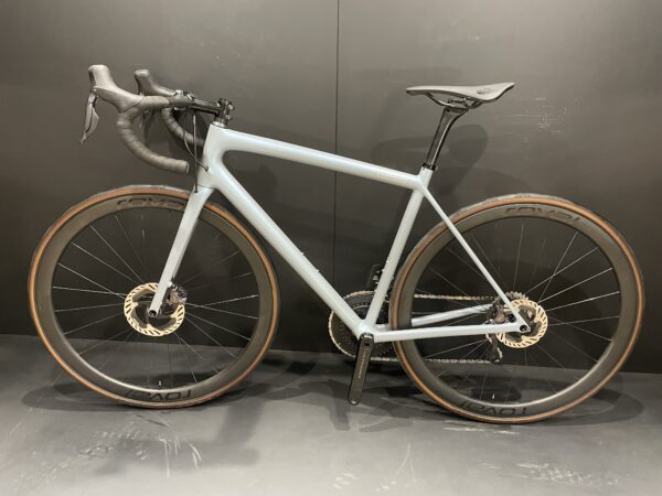 Specialized S-Works Aethos Di2 Carbon Disc Road Bike 2021 - 56cm - 6.7Kg - Image 13