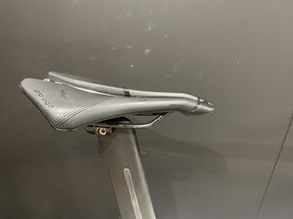 Felt AR Advanced Ultegra Carbon Disc Road Bike 2020 - 56cm - Image 10