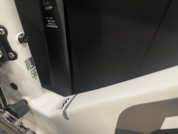 Felt AR Advanced Ultegra Carbon Disc Road Bike 2020 - 56cm - Image 11